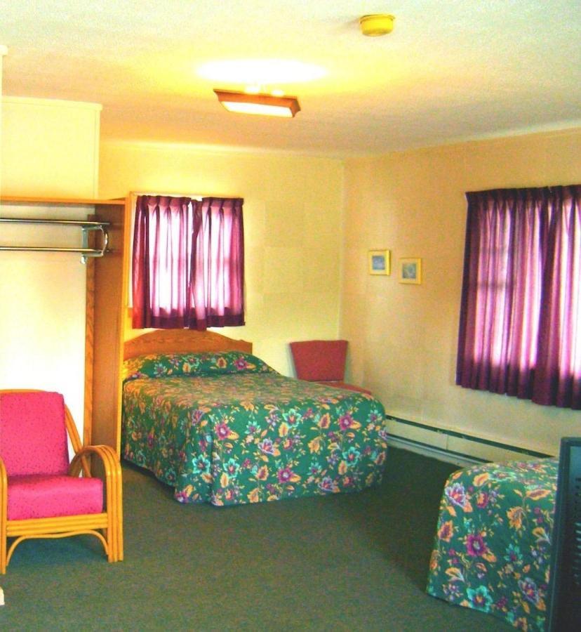 Stiles Motel Hill View Woodstock Exterior photo