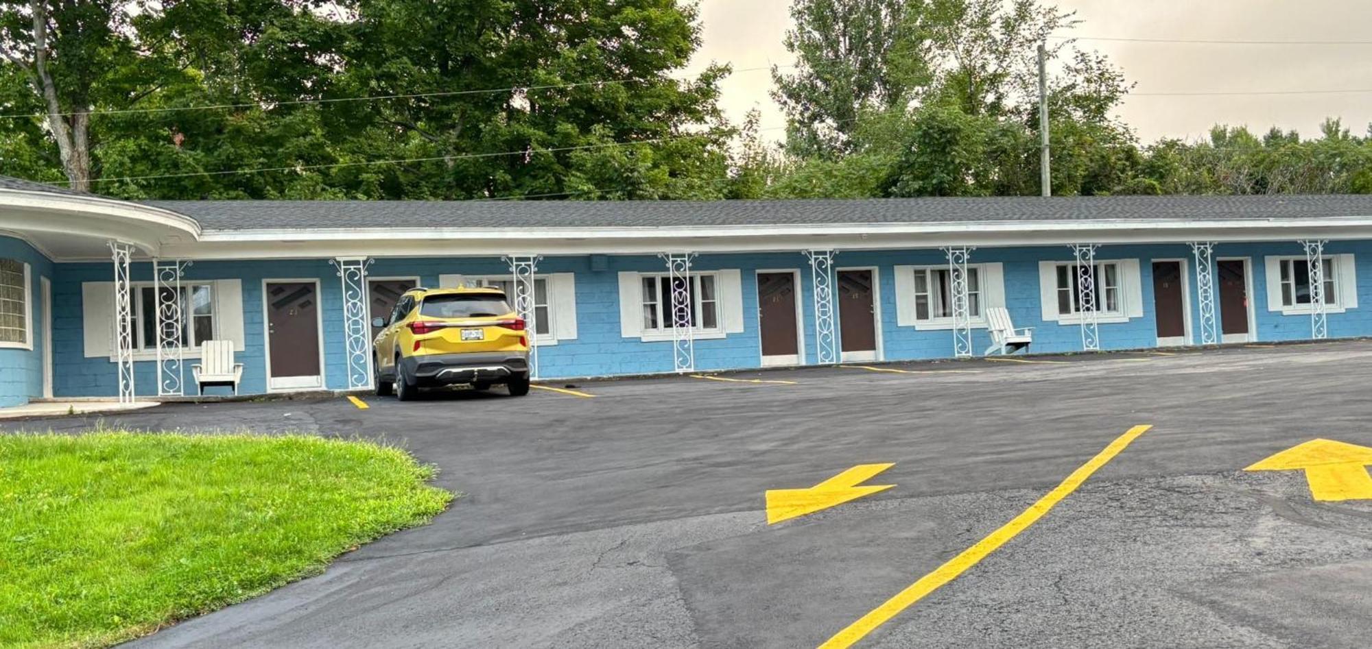 Stiles Motel Hill View Woodstock Exterior photo